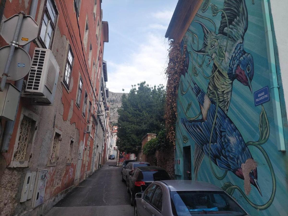 Stan Mostar-Mostovi Luaran gambar